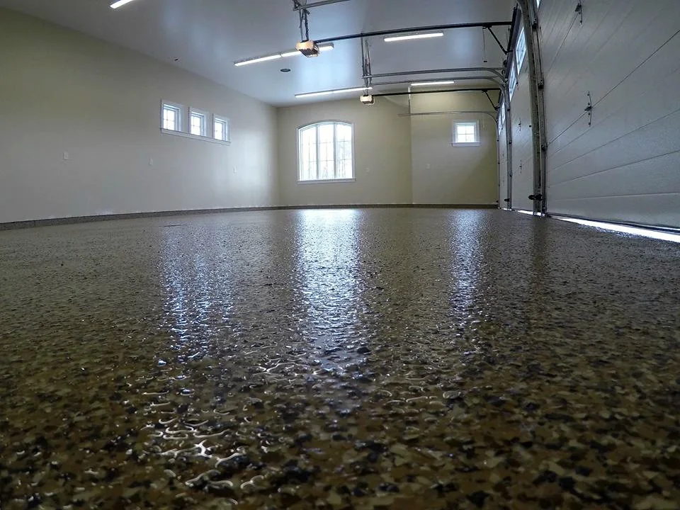 Protector Color Flakes floor across a large residential shop